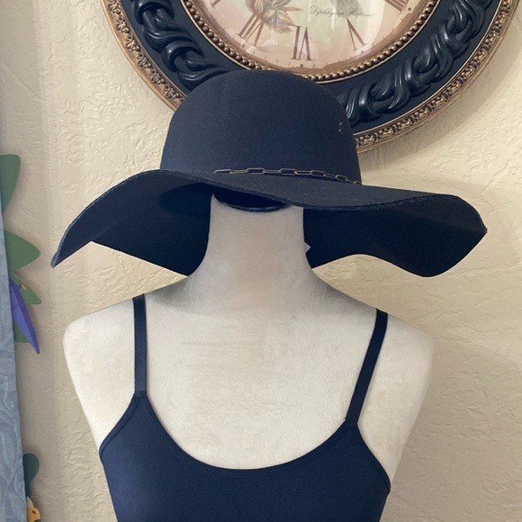 Liz Claiborne Womens Floppy Hat - Picture 2 of 5